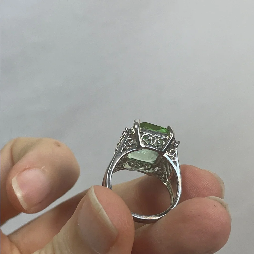 Sterling silver Large Green Gemstone Ring 925 zirconia diamonds